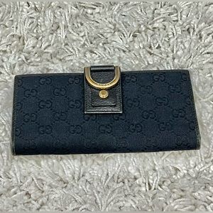 Gucci Abbey Monogram Wallet